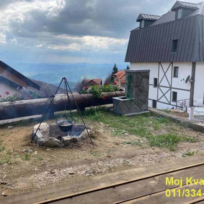 Trosoban stan na prodaju, Kraljevi Čardaci, Kopaonik, 98m², 225.000 €