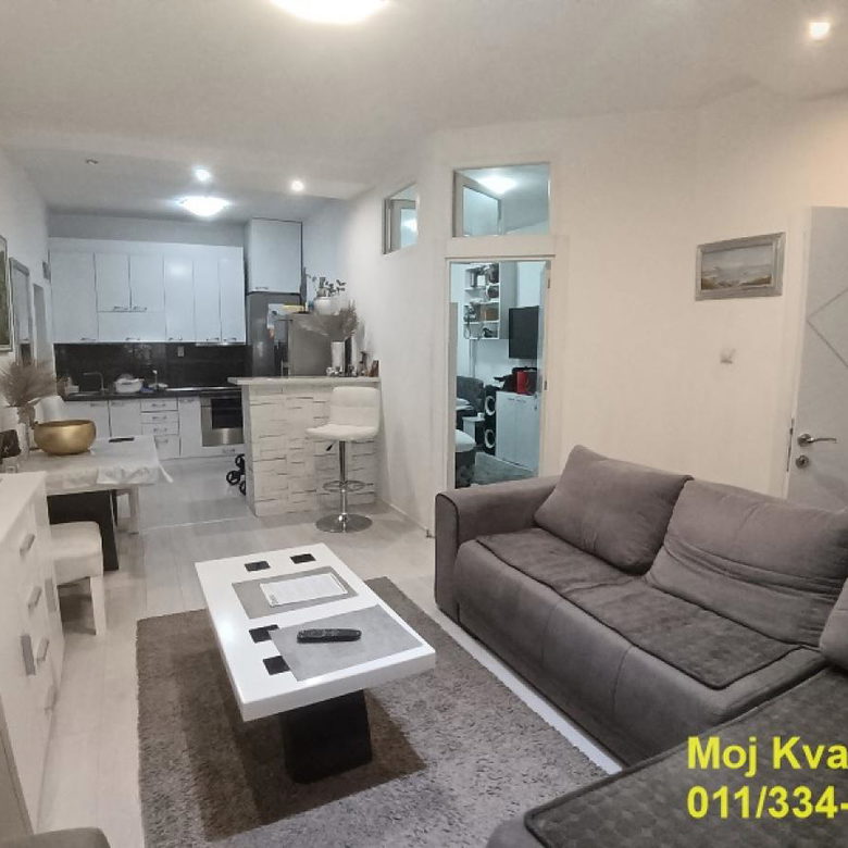 Trosoban stan na prodaju, Blok 62, Beograd, 98m², 295.000 €