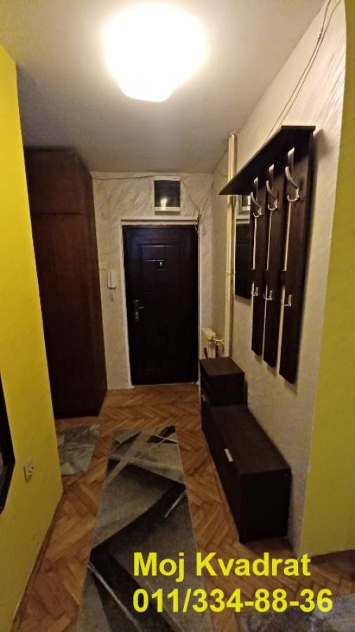 Trosoban stan na prodaju, Banovo Brdo, Beograd, 75m², 210.000 €