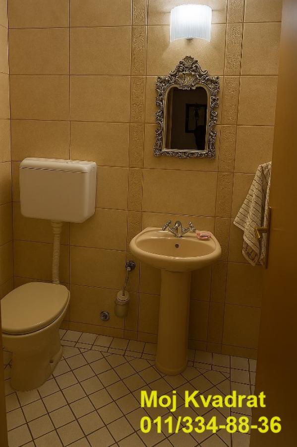 Četvorosoban stan na prodaju, Karađorđev Park, Beograd, 73m², 299.000 €