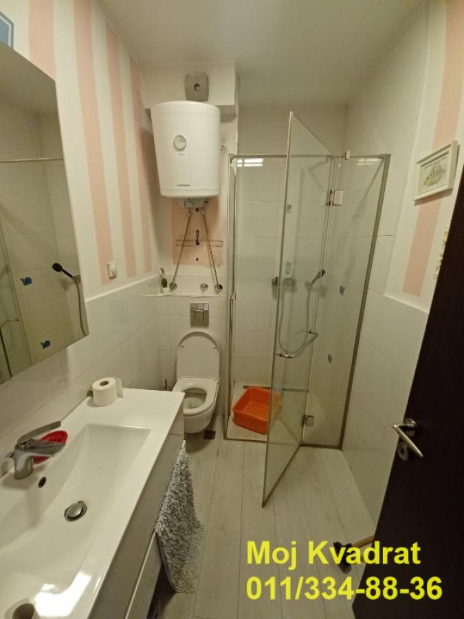 Četvoroiposoban stan na prodaju, Lekino Brdo, Beograd, 108m², 320.000 €