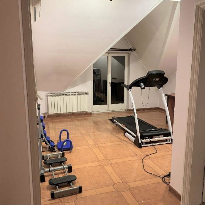 Kuća na prodaju, Banovo Brdo, Beograd, 364m², 1.080.000 €