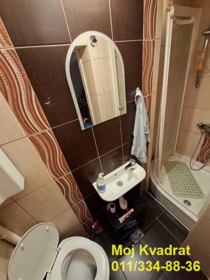 Četvoroiposoban stan na prodaju, Banovo Brdo, Beograd, 103m², 279.000 €