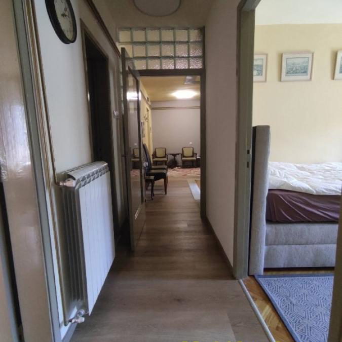 Četvorosoban stan na prodaju, Gradska Bolnica, Beograd, 104m², 3. sprat, 348.000 €