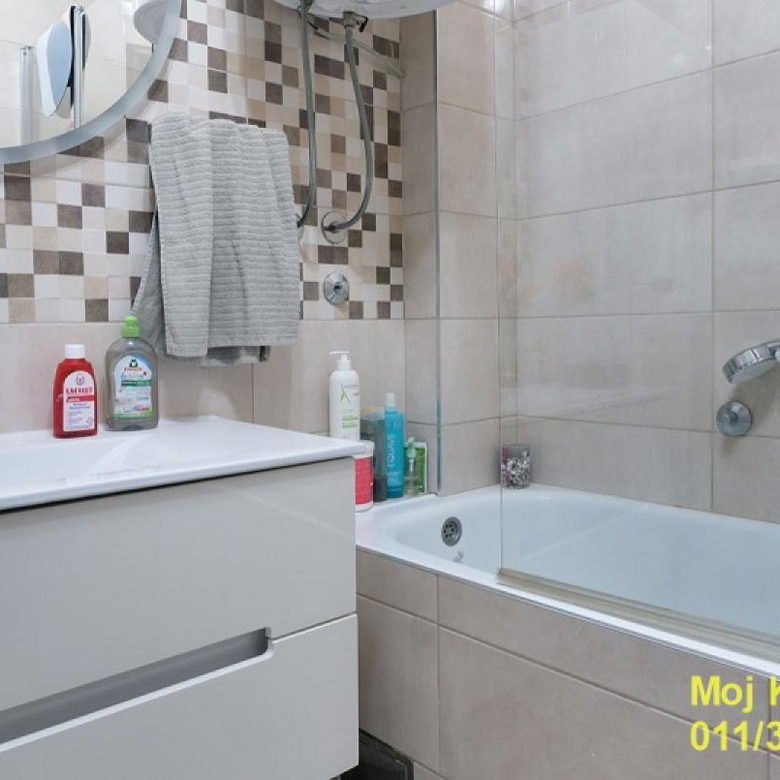 Trosoban stan na prodaju, Filmski Grad, Beograd, 61m², 187.000 €