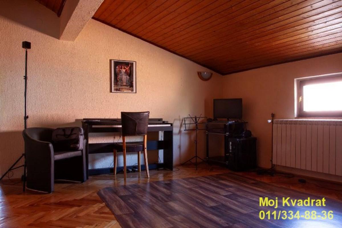 Petosoban stan na prodaju, Bele Vode, Beograd, 177m², 185.000 €