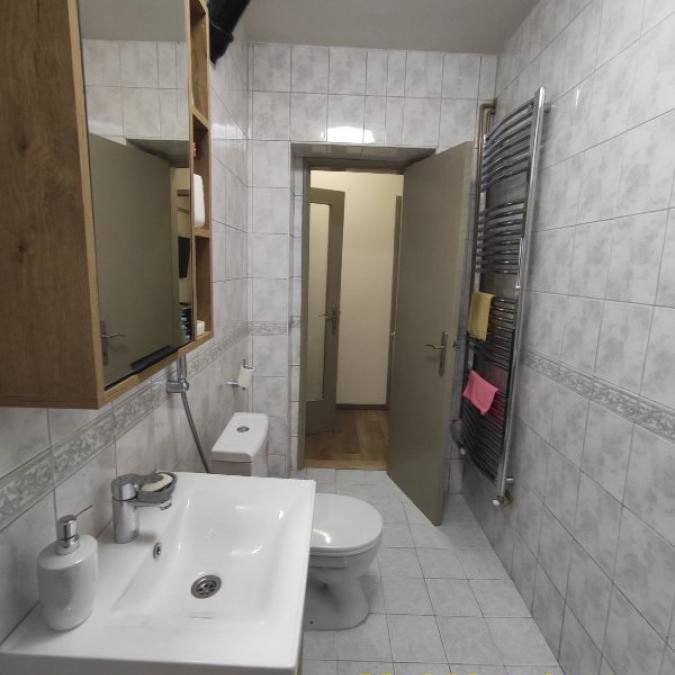 Četvorosoban stan na prodaju, Gradska Bolnica, Beograd, 104m², 3. sprat, 348.000 €