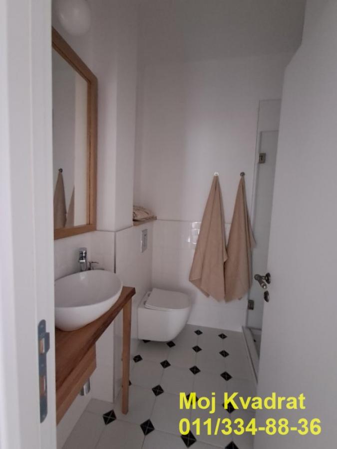 Trosoban stan na prodaju, Zeleni Venac, Beograd, 110m², 430.000 €