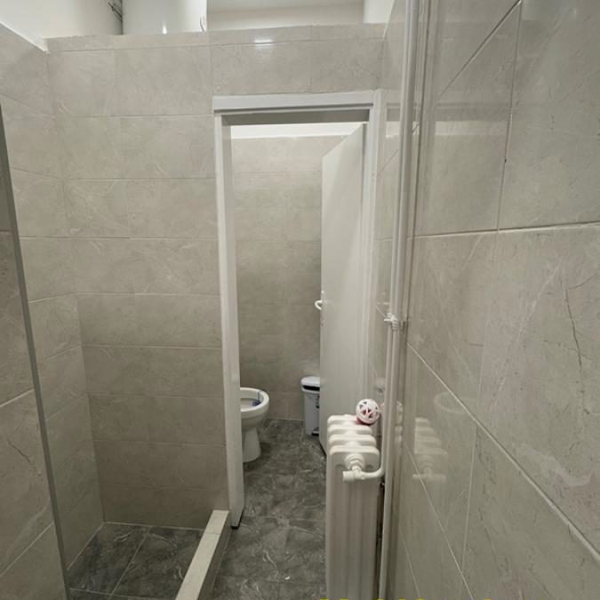 Lokal za izdavanje, Banovo Brdo, Beograd, 136m², 1.850 €/mes