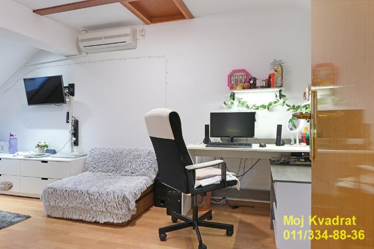 Četvorosoban stan na prodaju, Gundulićev Venac, Beograd, 104m², 4. sprat, 380.000 €