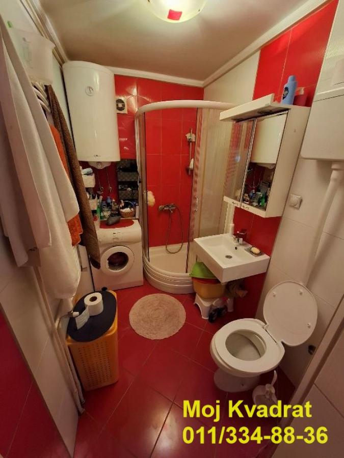 Četvoroiposoban stan na prodaju, Banovo Brdo, Beograd, 103m², 279.000 €