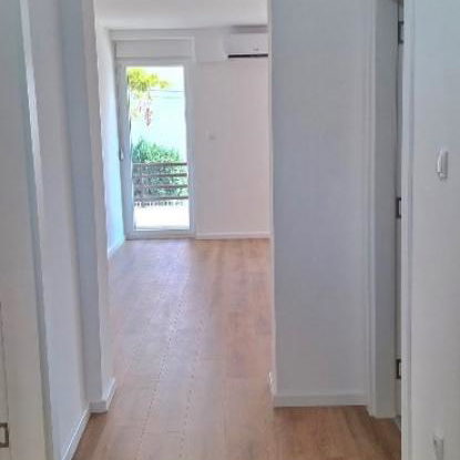 Četvorosoban stan na prodaju, Sremčica, Beograd, 94m², 165.000 €