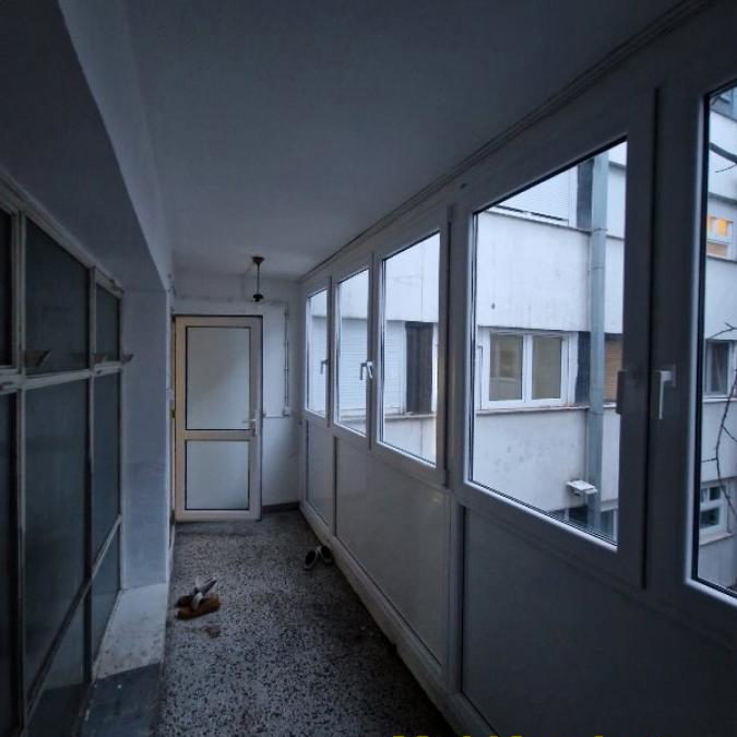 Trosoban stan za izdavanje, Blok 37, Beograd, 71m², 700 €/mes