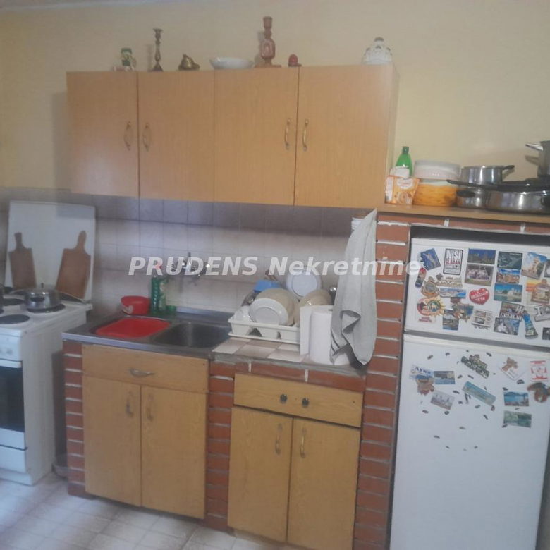 Kuća na prodaju, Surčin, Beograd, 465m², 765.000 €