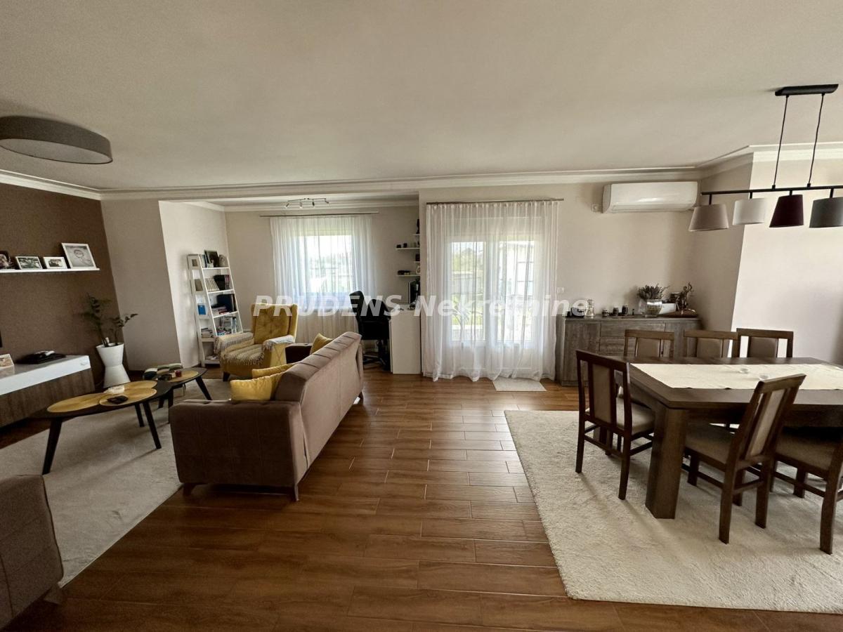 actionimagesite31agencyprudensnekimg7uhc4k2kdk-6 Kuća na prodaju, Dobanovci, Beograd, 110m², 160.000 €