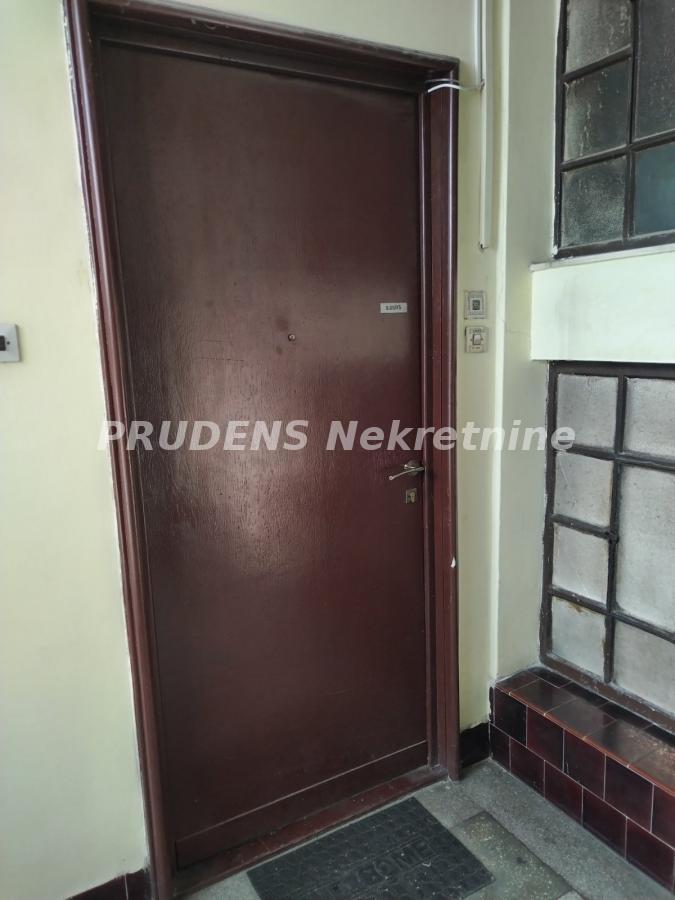 actionimagesite31agencyprudensnekimgj2bqio48cv-9 Trosoban stan na prodaju, Skupština, Beograd, 80m², 240.000 €