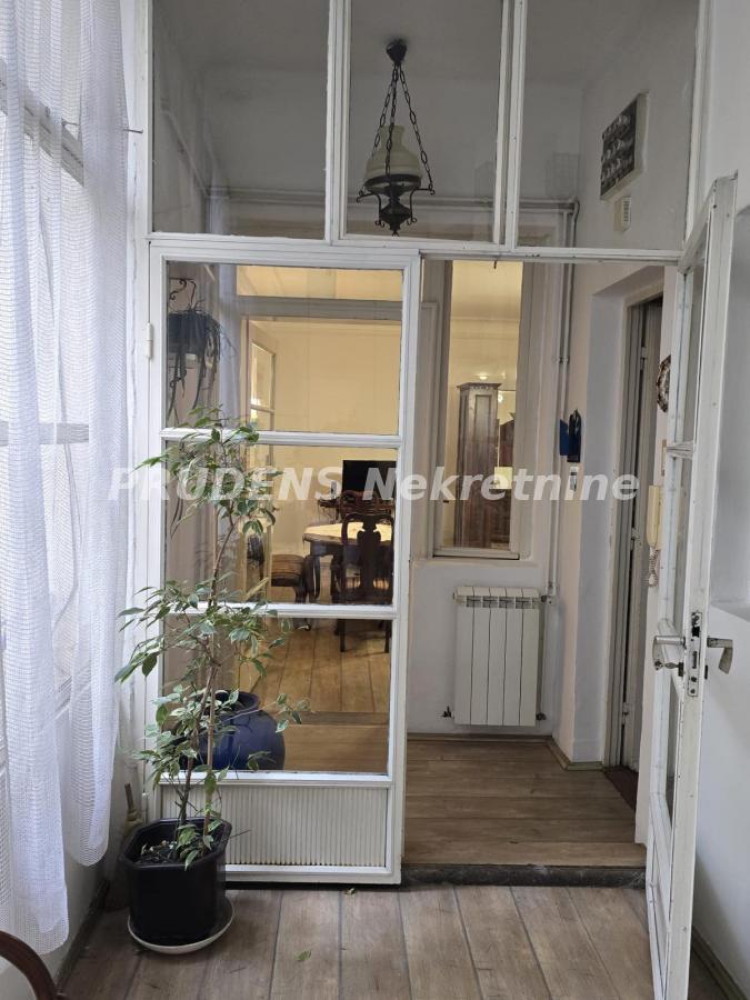 Dvoiposoban stan na prodaju, Takovska, Beograd, 65m², 239.000 €