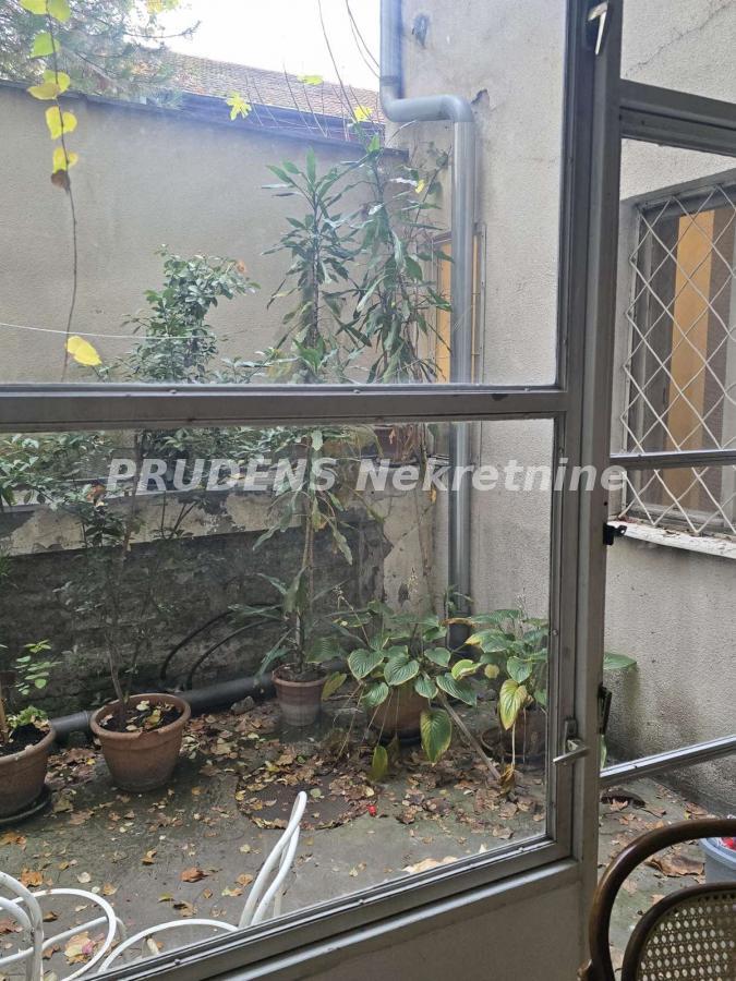 Dvoiposoban stan na prodaju, Takovska, Beograd, 65m², 239.000 €