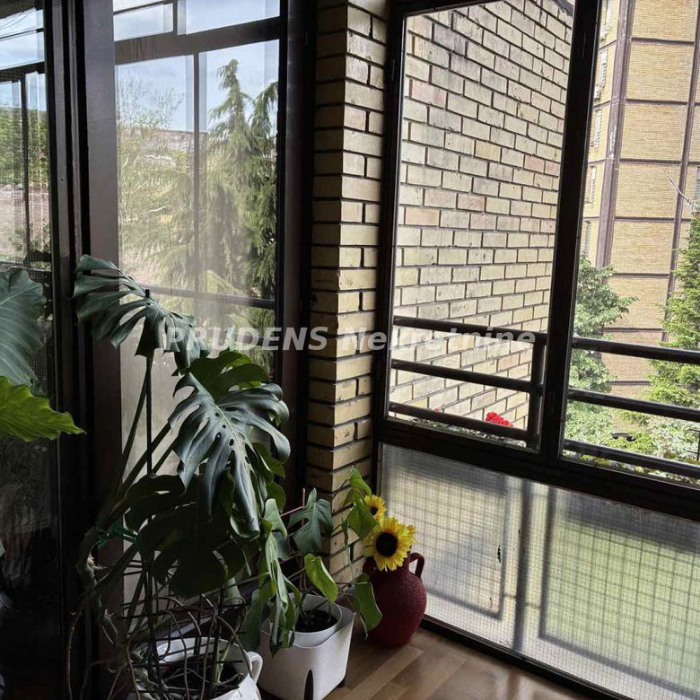 Četvorosoban stan na prodaju, Cerak Vinogradi, Beograd, 94m², 270.000 €