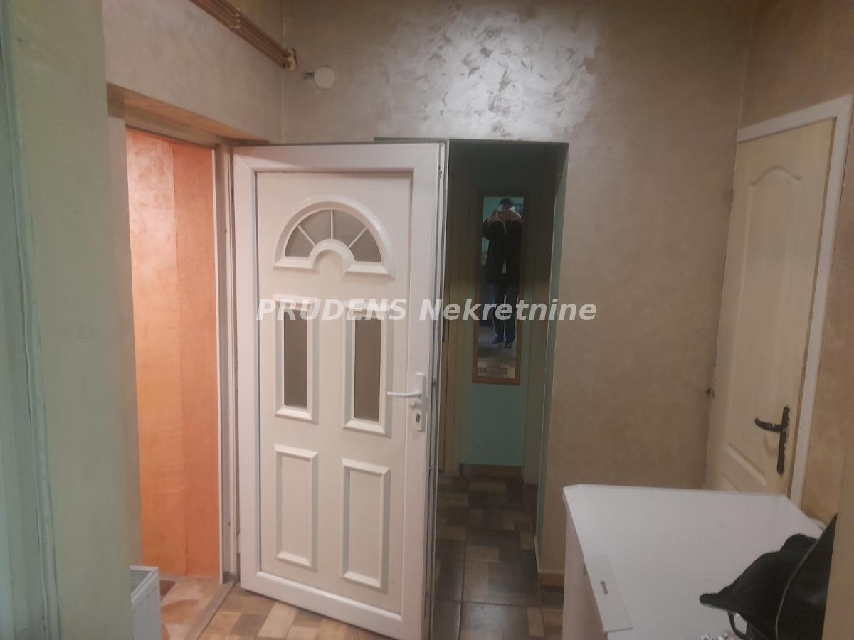 actionimagesite31agencyprudensnekimgqk287y883a-11 Kuća na prodaju, Deč, Pećinci, 90m², 60.000 €