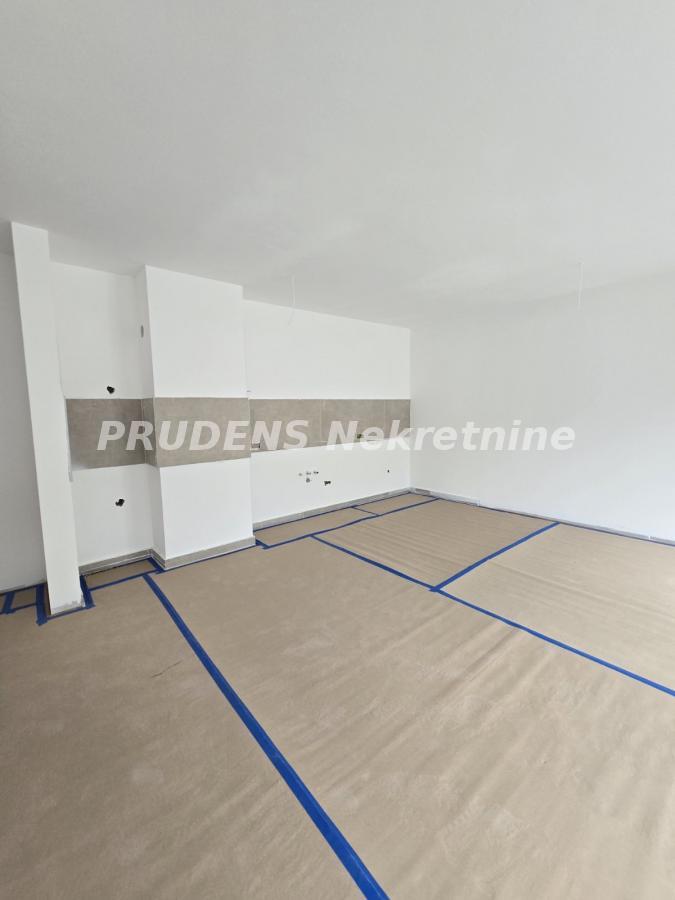 actionimagesite31agencyprudensnekimgupt5gxrmpy-2 Trosoban stan na prodaju, Banovo Brdo, Beograd, 79.45m², 277.380 €