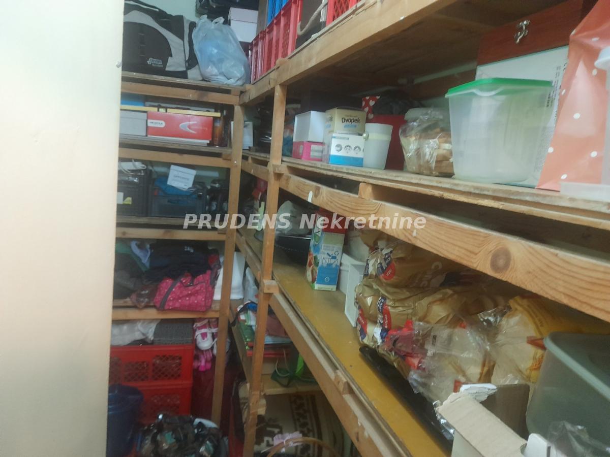 actionimagesite31agencyprudensnekimgyzqcsc647j-10 Kuća na prodaju, Deč, Pećinci, 90m², 60.000 €