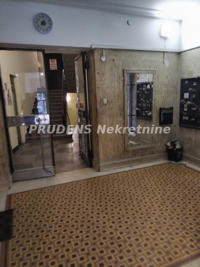actionimagesite31agencyprudensnekimgzmcgpay4s3-11 Trosoban stan na prodaju, Skupština, Beograd, 80m², 240.000 €