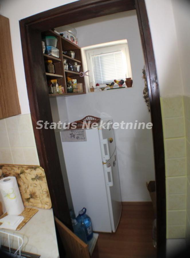 Kuća na prodaju, Inđija, 79m², 77.250 €