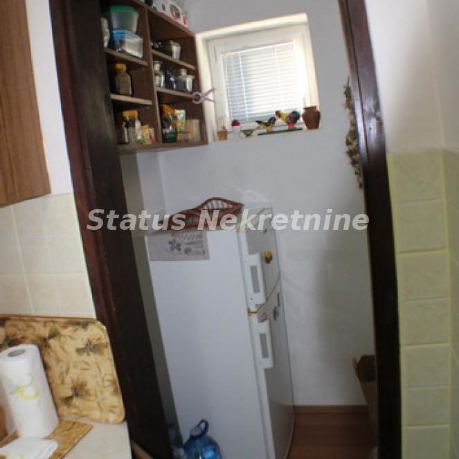 Kuća na prodaju, Inđija, 79m², 77.250 €