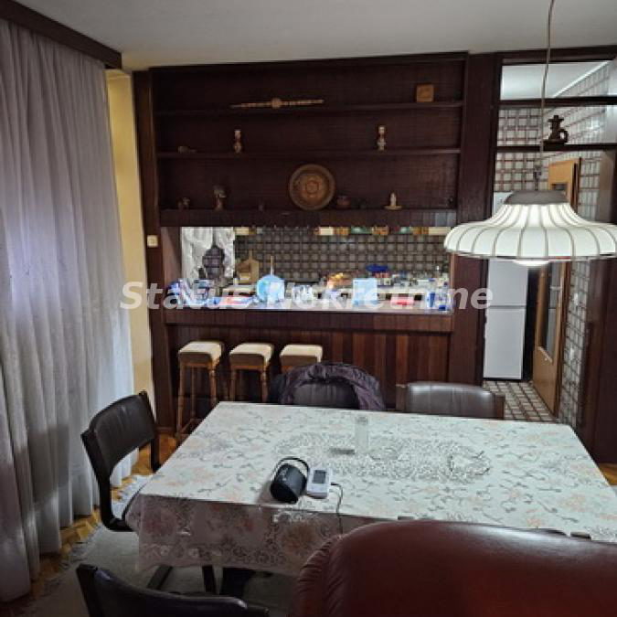 Kuća na prodaju, Kać, Novi Sad, 260m², 485.250 €