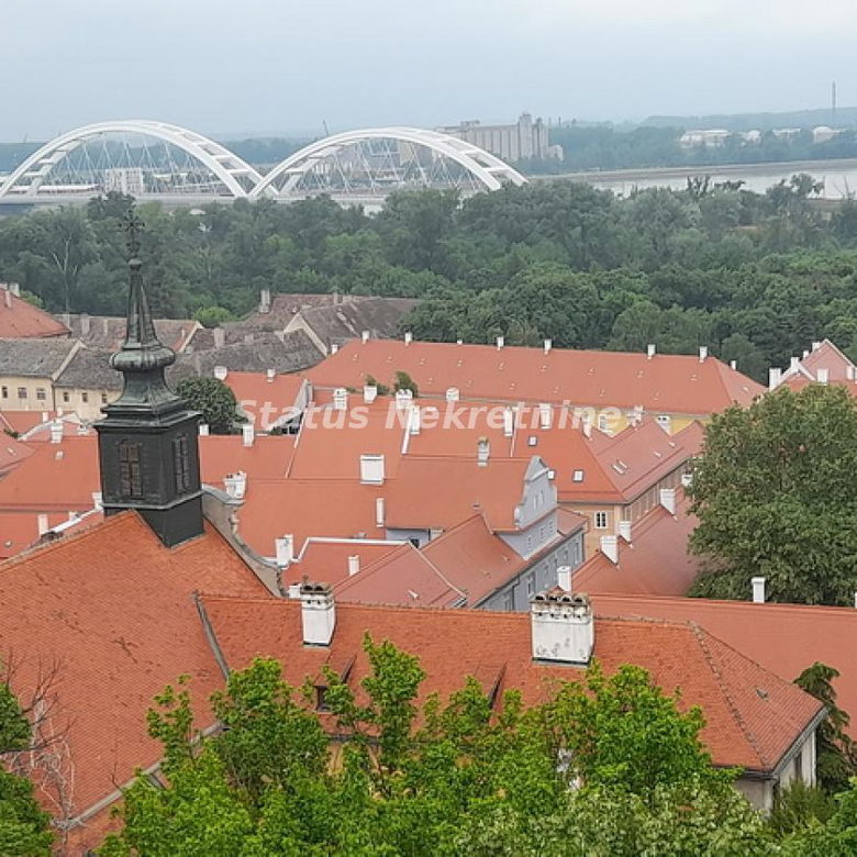 Četvorosoban stan na prodaju, Petrovaradin, Novi Sad, 188m², 329.600 €