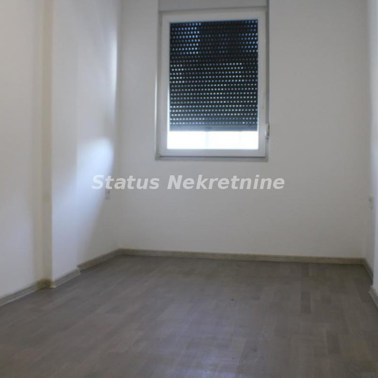 Trosoban stan na prodaju, Petrovaradin, Novi Sad, 77m², 175.000 €