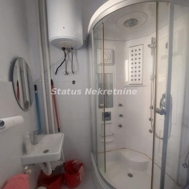Lokal za izdavanje, Centar, Novi Sad, 120m², 1.100 €/mes