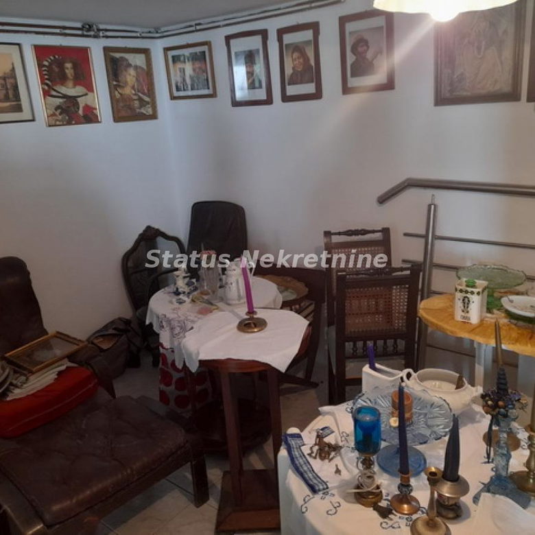 Kuća na prodaju, Beočin, 246m², 199.000 €
