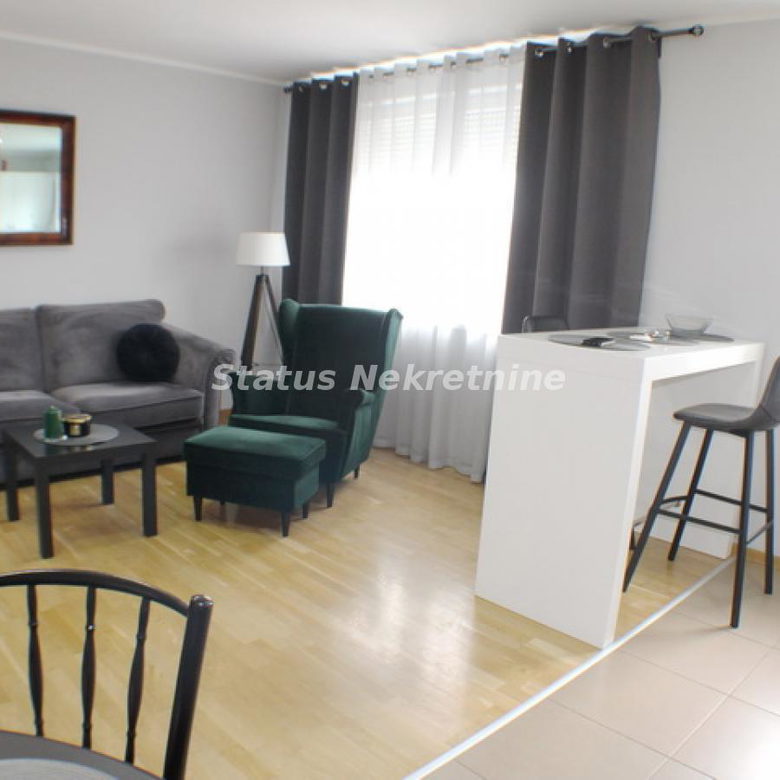 Jednoiposoban stan na prodaju, Sremska Kamenica, Novi Sad, 50m², 139.200 €