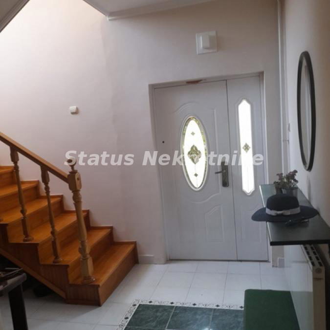 Kuća na prodaju, Temerin, 274m², 264.710 €