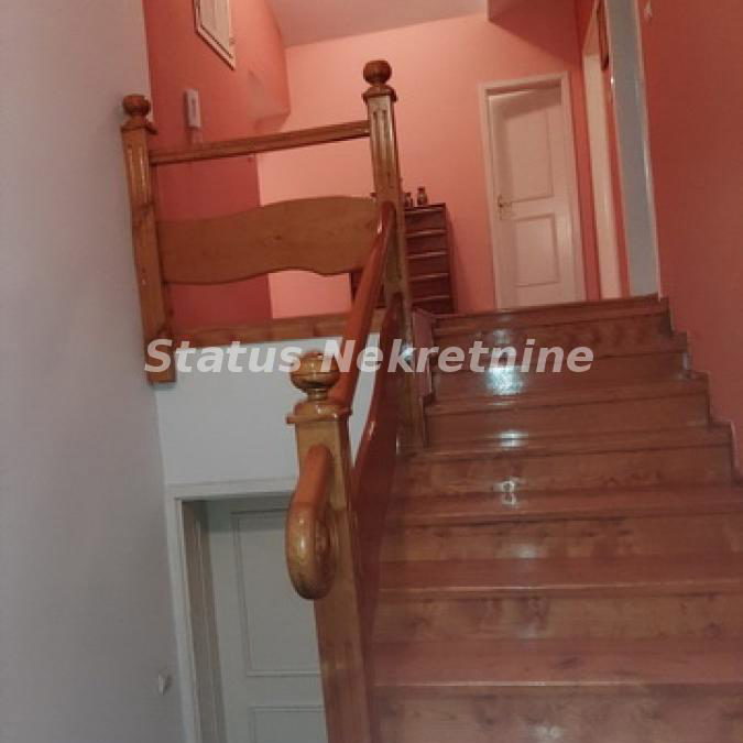 Kuća na prodaju, Petrovaradin, Novi Sad, 348m², 495.000 €