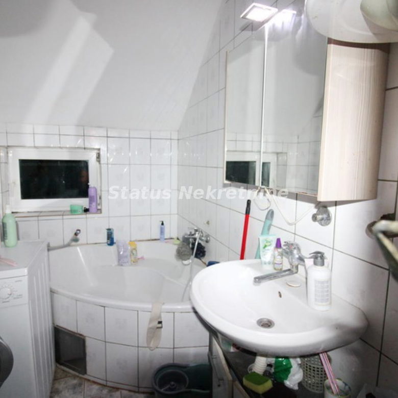 Kuća na prodaju, Vidovdansko Naselje, Novi Sad, 429m², 298.000 €