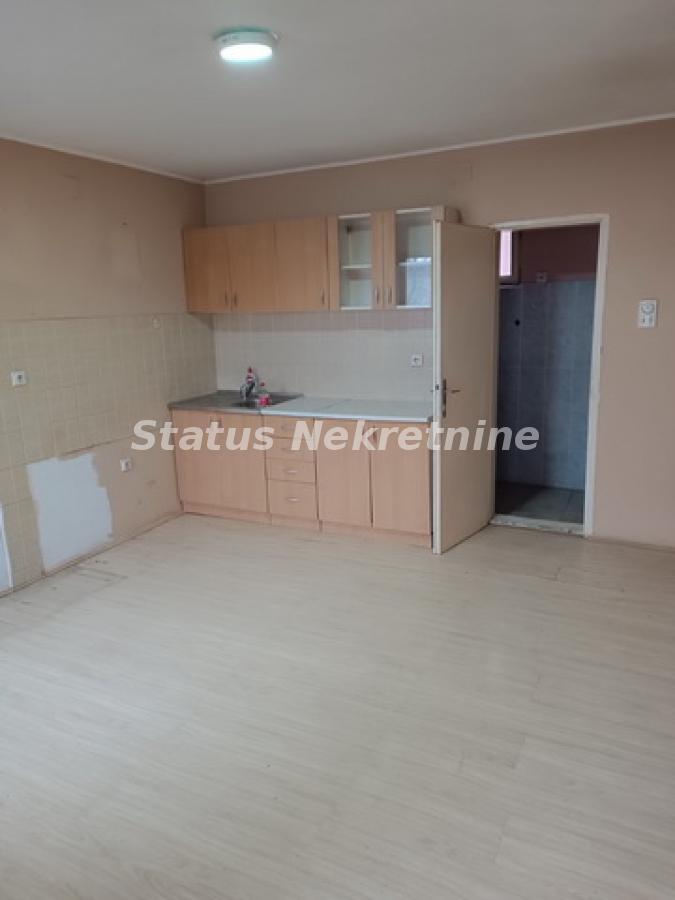 Kuća na prodaju, Šid, 122m², 62.000 €
