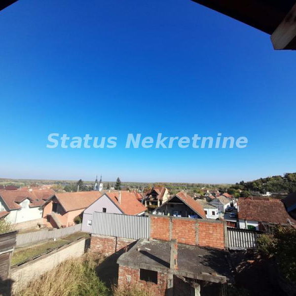 Kuća na prodaju, Sremski Karlovci, 230m², 175.100 €