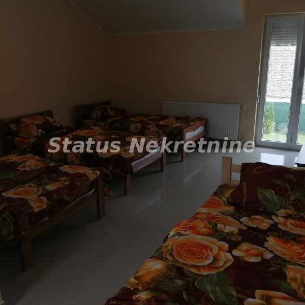 Lokal za izdavanje, Kać, Novi Sad, 300m², 1.500 €/mes