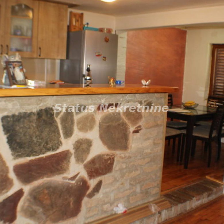 Kuća na prodaju, Petrovaradin, Novi Sad, 153m², 288.400 €