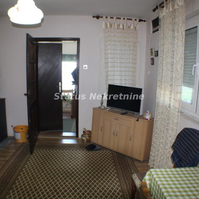 Kuća na prodaju, Inđija, 79m², 77.250 €