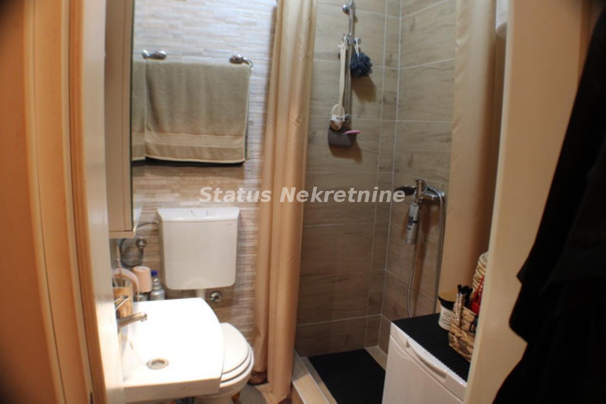 Dvoiposoban stan na prodaju, Grbavica, Novi Sad, 59m², 127.700 €