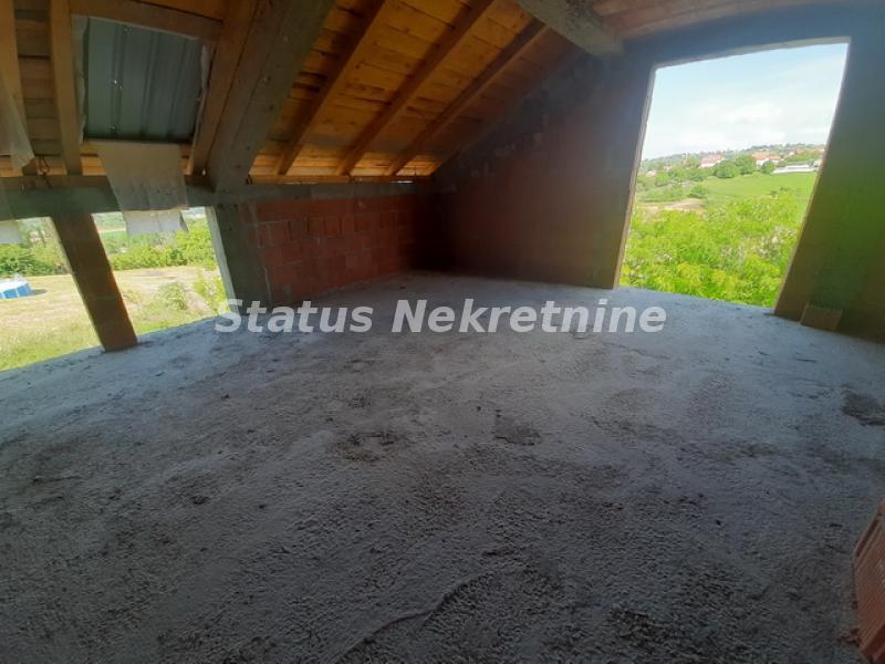 Kuća na prodaju, Ledinci, Novi Sad, 300m², 220.000 €