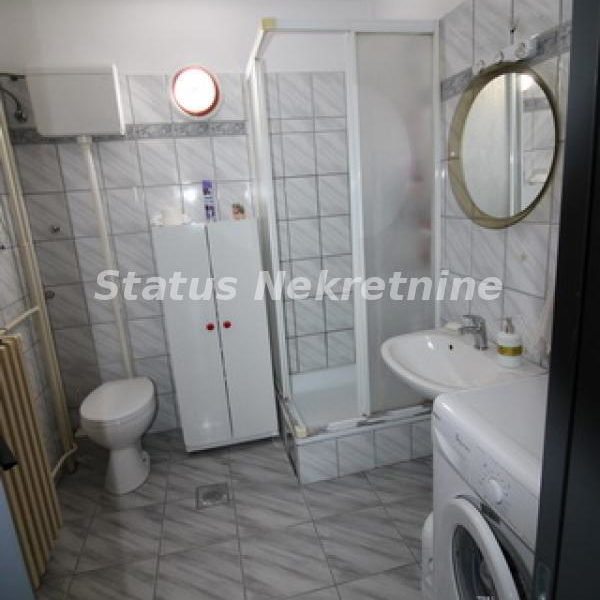 Dvosoban stan na prodaju, Bulevar Oslobođenja, Novi Sad, 63m², 160.500 €