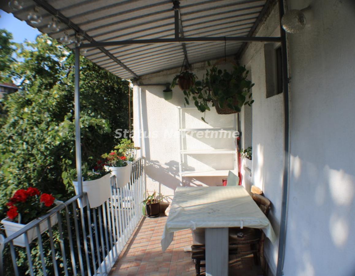 Dvoiposoban stan na prodaju, Grbavica, Novi Sad, 77m², 195.700 €