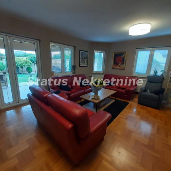 Kuća na prodaju, Tatarsko Brdo, Novi Sad, 582m², 750.000 €