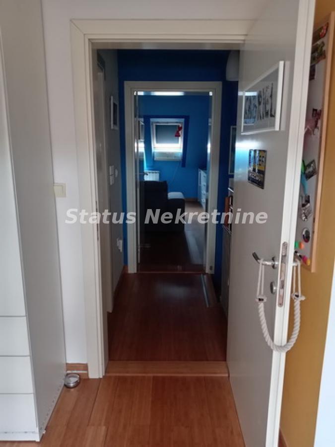 Četvorosoban stan na prodaju, Grbavica, Novi Sad, 96m², 355.000 €