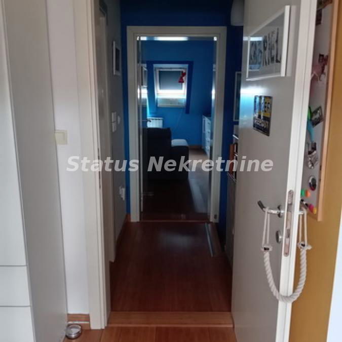 Četvorosoban stan na prodaju, Grbavica, Novi Sad, 96m², 355.000 €